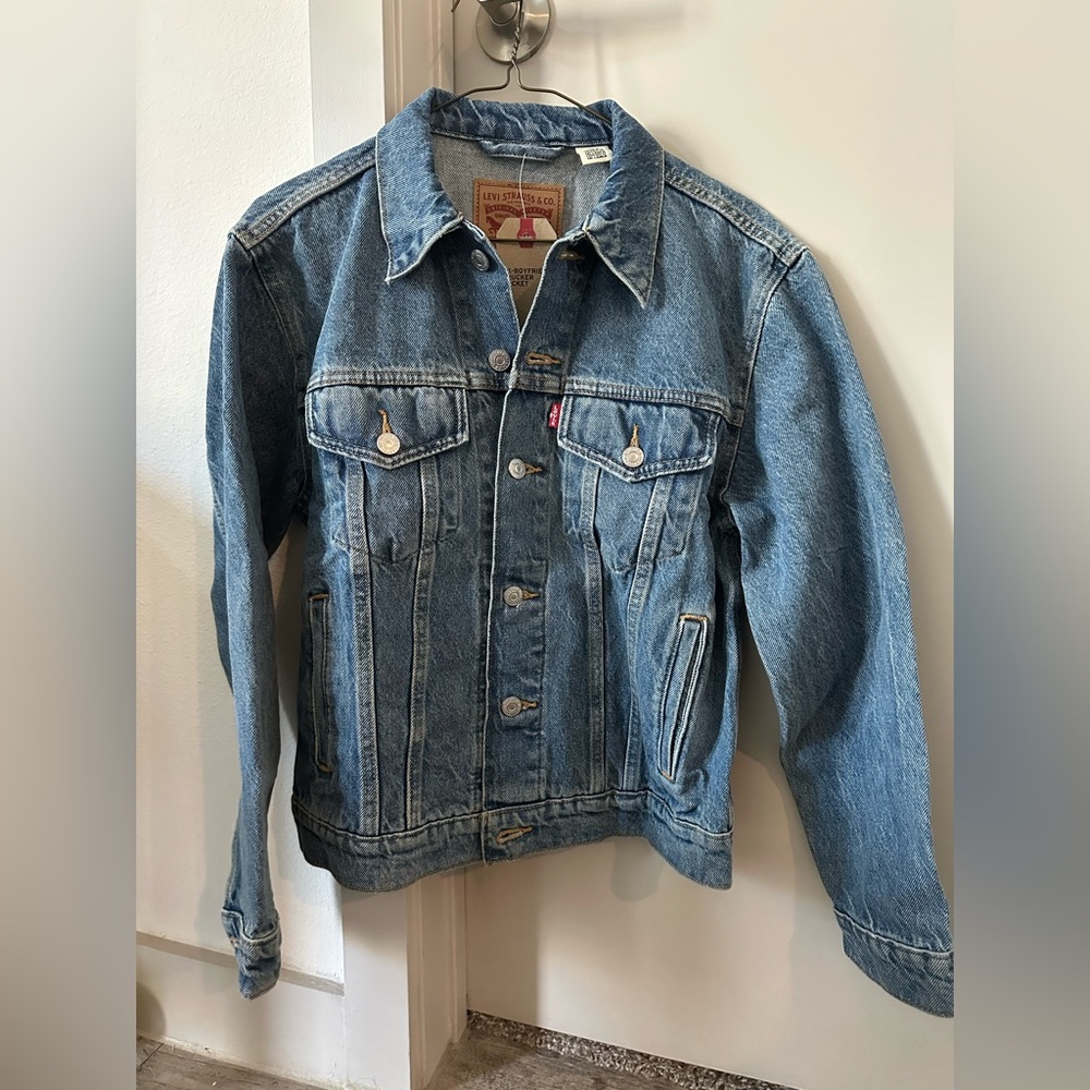 NWT Levi Women’s Denim Jacket